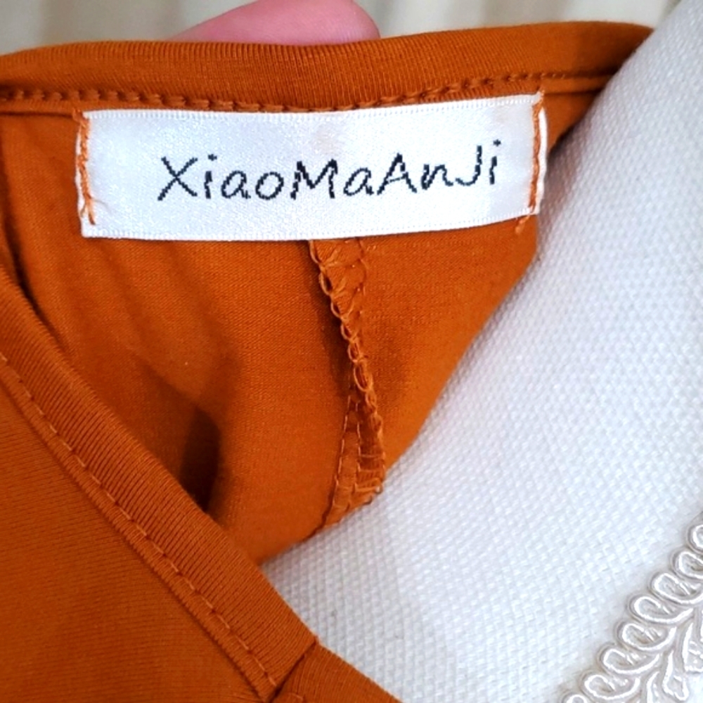 Size 2X Rust Top - Picture 6 of 7